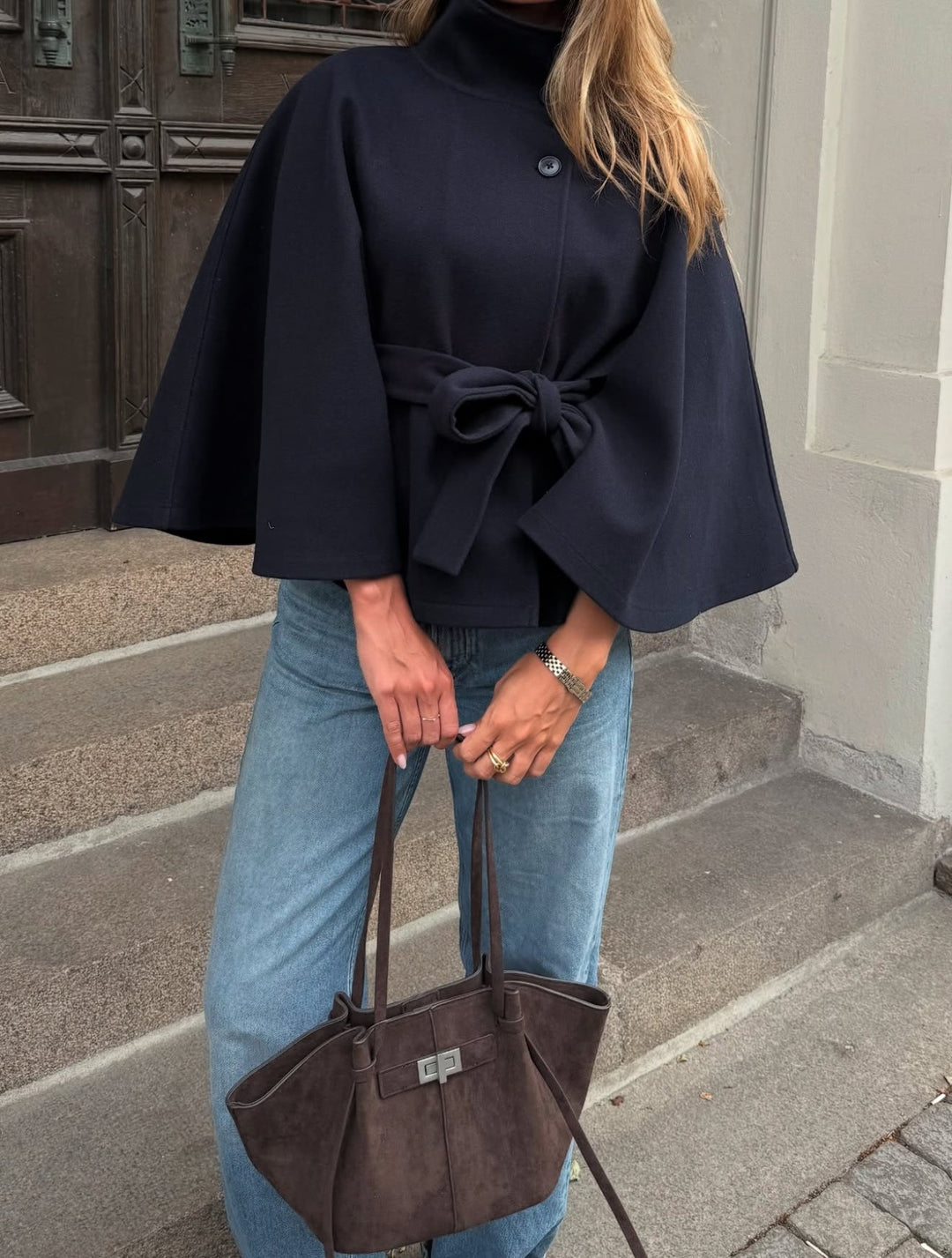 Chloe™ | Veste Cape à Col Montant avec Ceinture