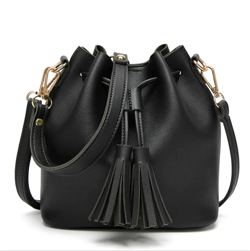 Sac seau à bandoulière en simili cuir souple