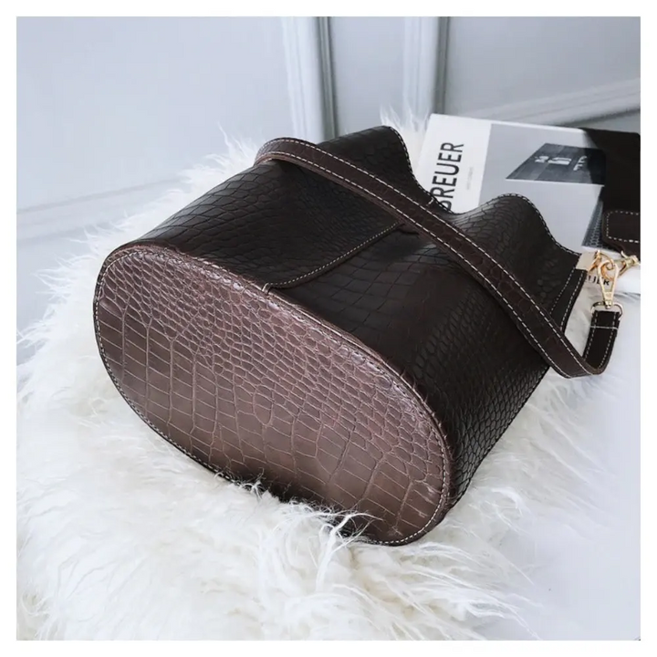 Sac seau en simili cuir