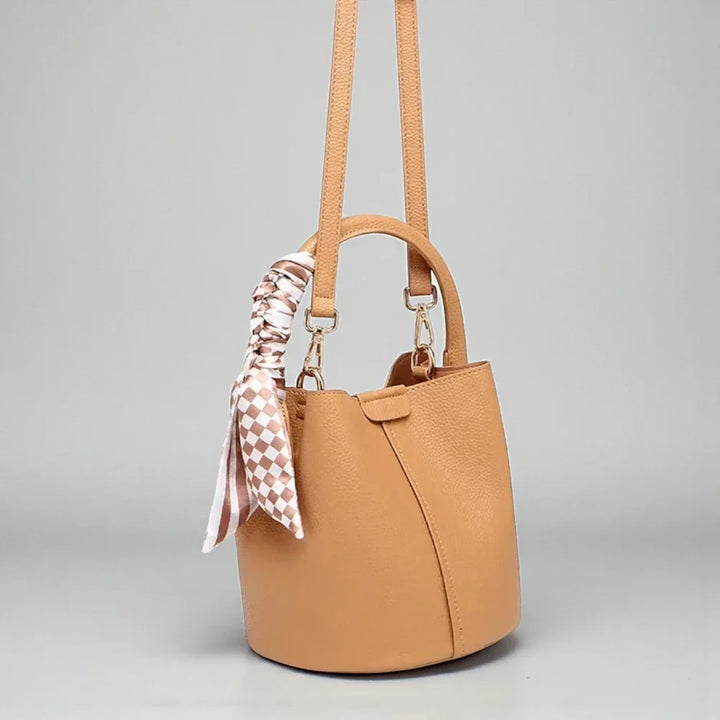 Sac seau en simili cuir souple